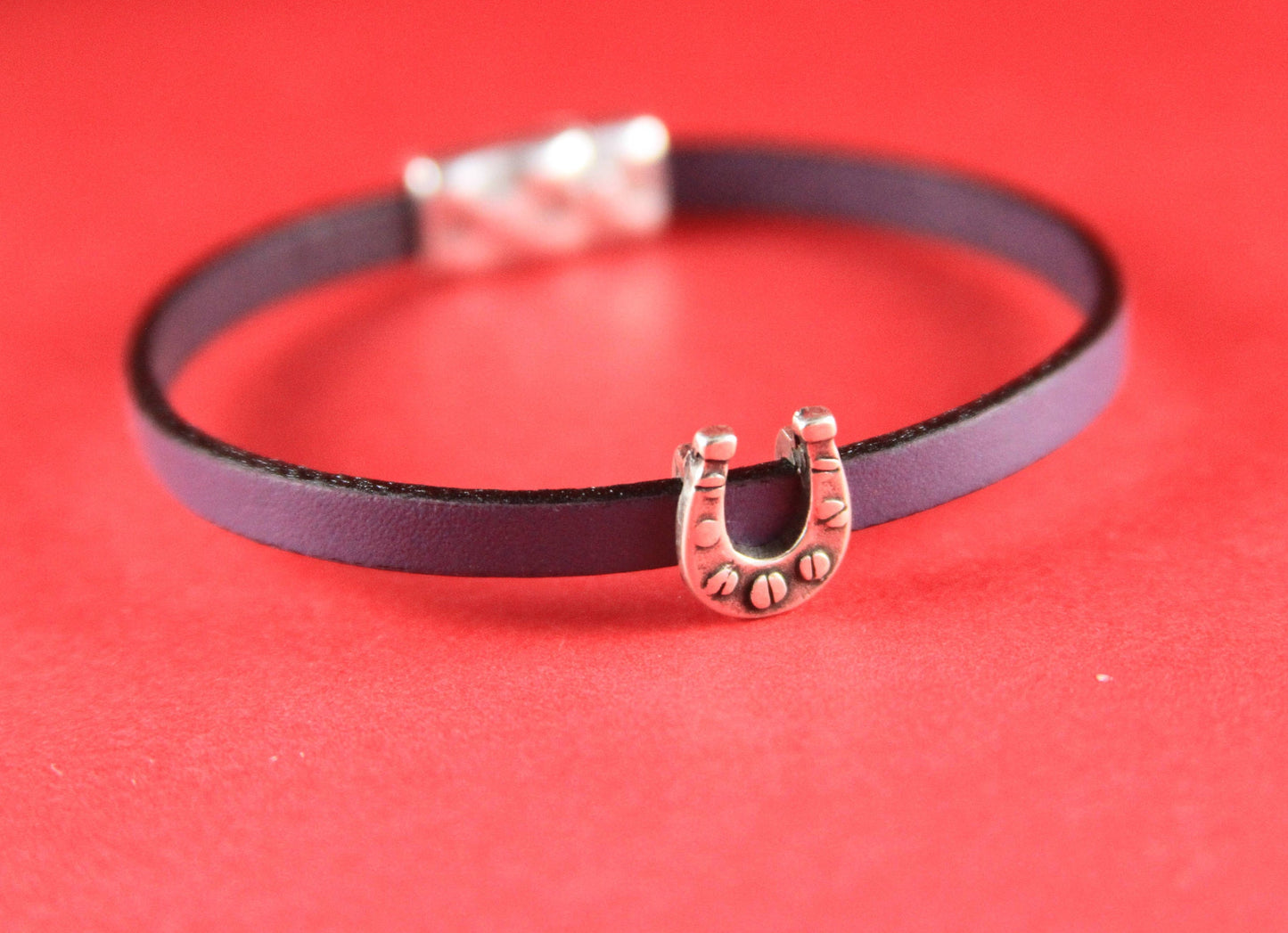 FS0337>>MADE in EUROPE 2 zamak horseshoe sliders for 5mm flat cord, flat cord slider, zamak horseshoe sliders qty2