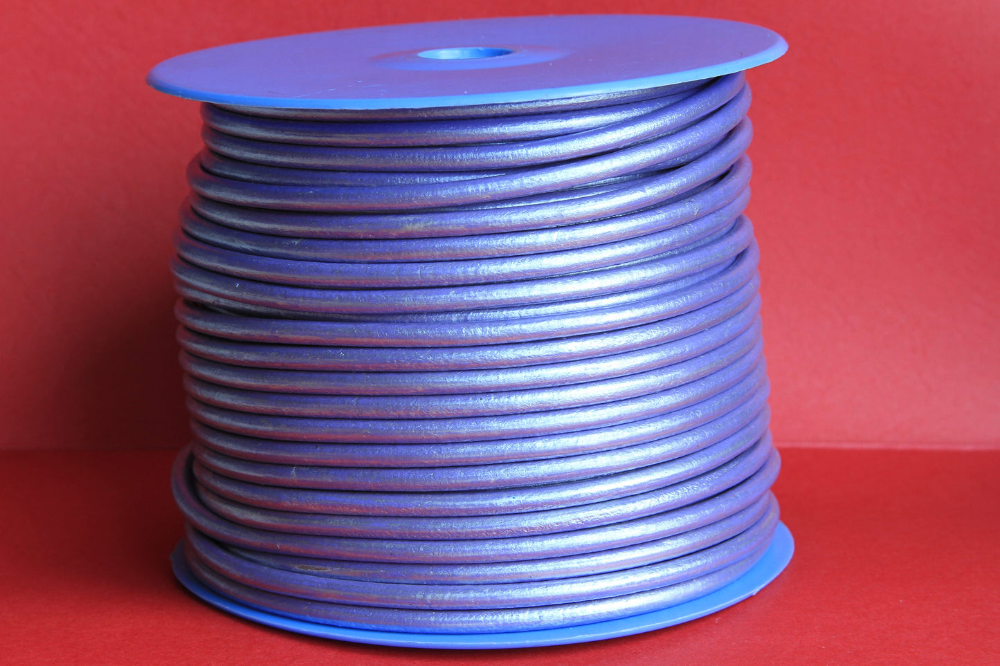 MADE in SPAIN 1 yard 4mm round leather cord, 4mm metallic lilac leather cord, 4mm metalic purpe leather cord (4mtmil)
