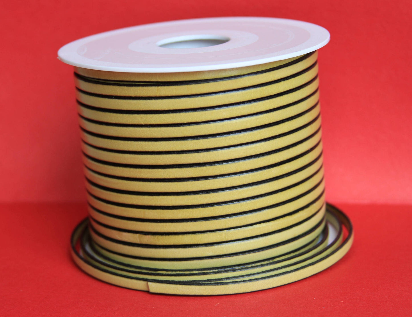 MADE in EUROPE 1 yard of 5mm flat leather cord, genuine leather 5mm strip, flat yellow leather cord (221/05/22)
