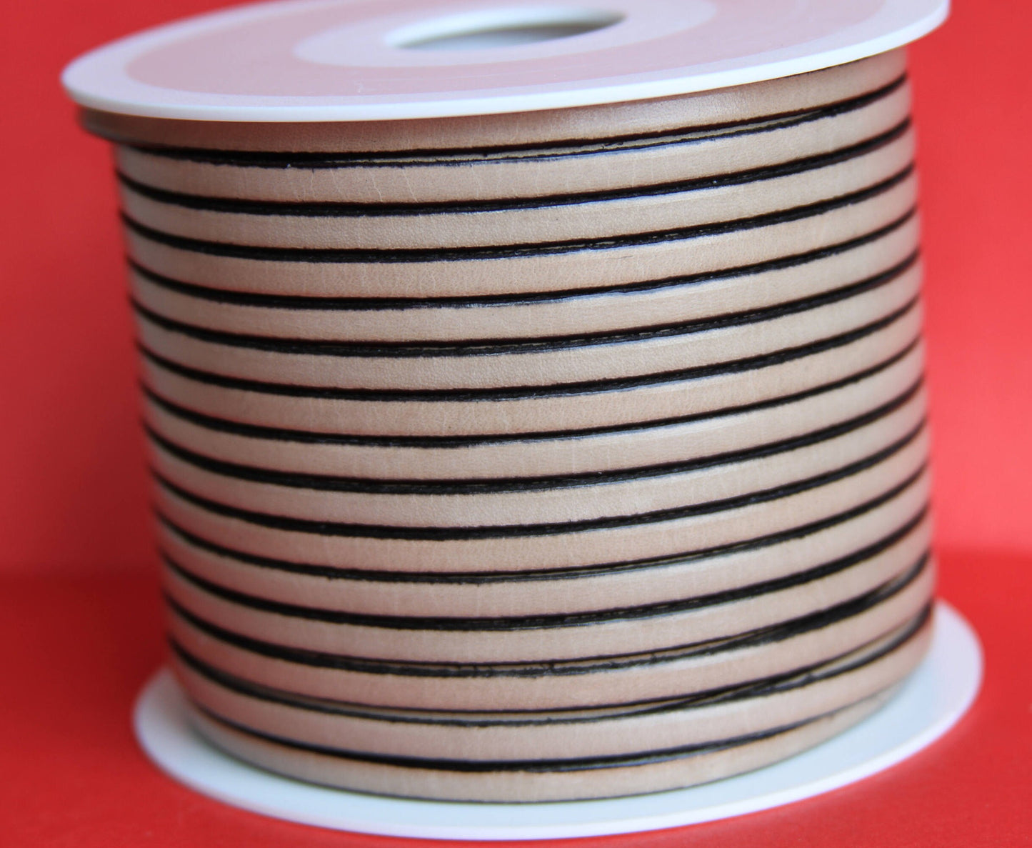 MADE in EUROPE 1 yard of leather cord, 5mm leather cord, flat leather cord, 5mm taupe leather cord (221/05/32)