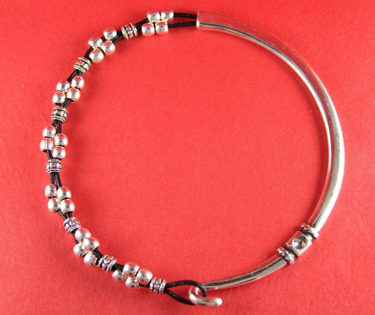 0138>>MADE in EUROPE zamak half necklace, silver half necklace with strass, metal half necklace (511604/11)
