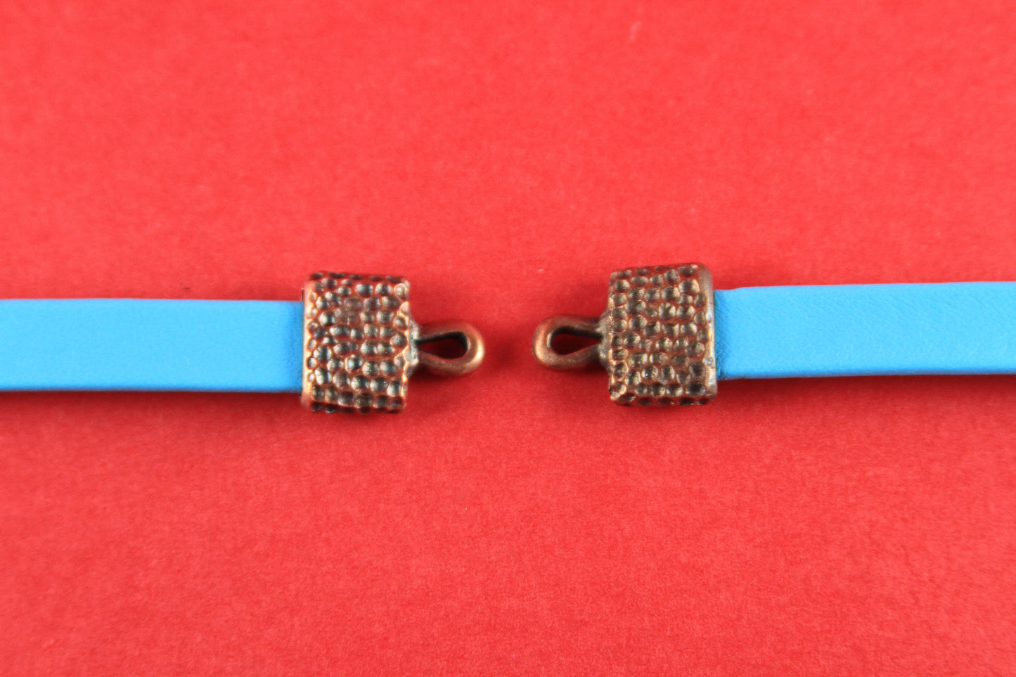 6/6 MADE IN EUROPE 2 cord ends, 12mm hole cord ends, leather cord end caps, hammered flat cord ends, flat leather cord end (X5851AC) Qty2