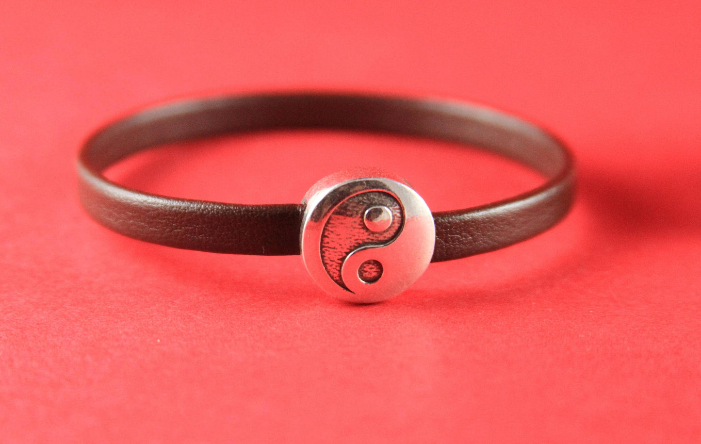 FC0114>>MADE in EUROPE zamak flat cord clasp, yin and yang clasp, zamak yin yang clasp, 6mm flat cord  clasp Qty1