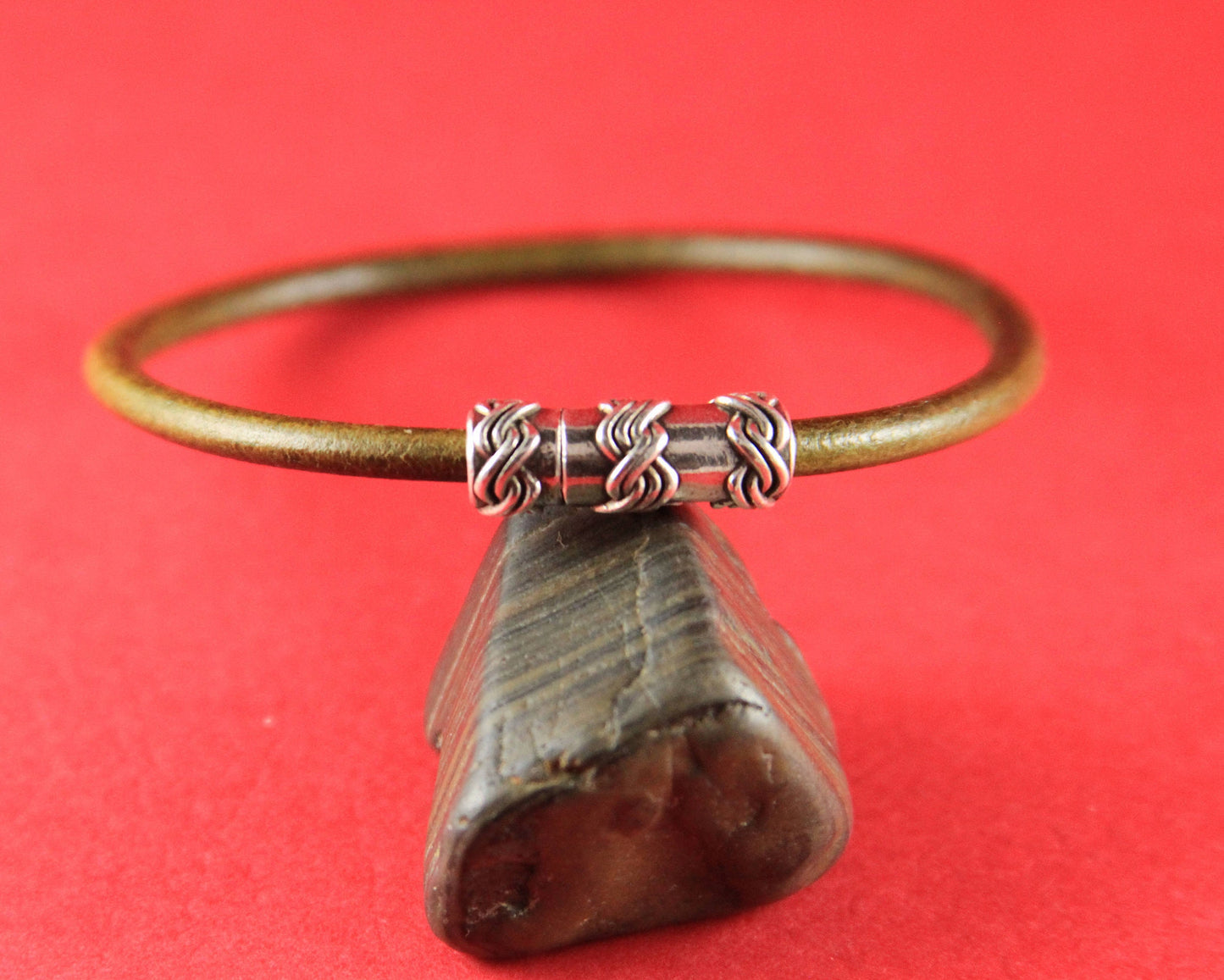 RC0029>>MADE IN EUROPE 4mm cord magnetic clasp, 4mm round leather cord clasp, round cord zamak clasp (TM4ND) Qty1