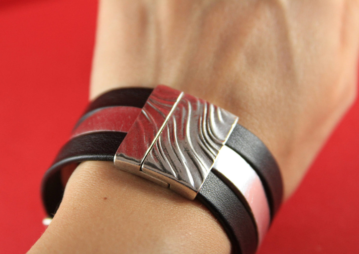 FC0087>>MADE in EUROPE flat cord wavy magnetic clasp, 30mm flat cord clasp, large magnetic clasp (TM30X3W) qty1