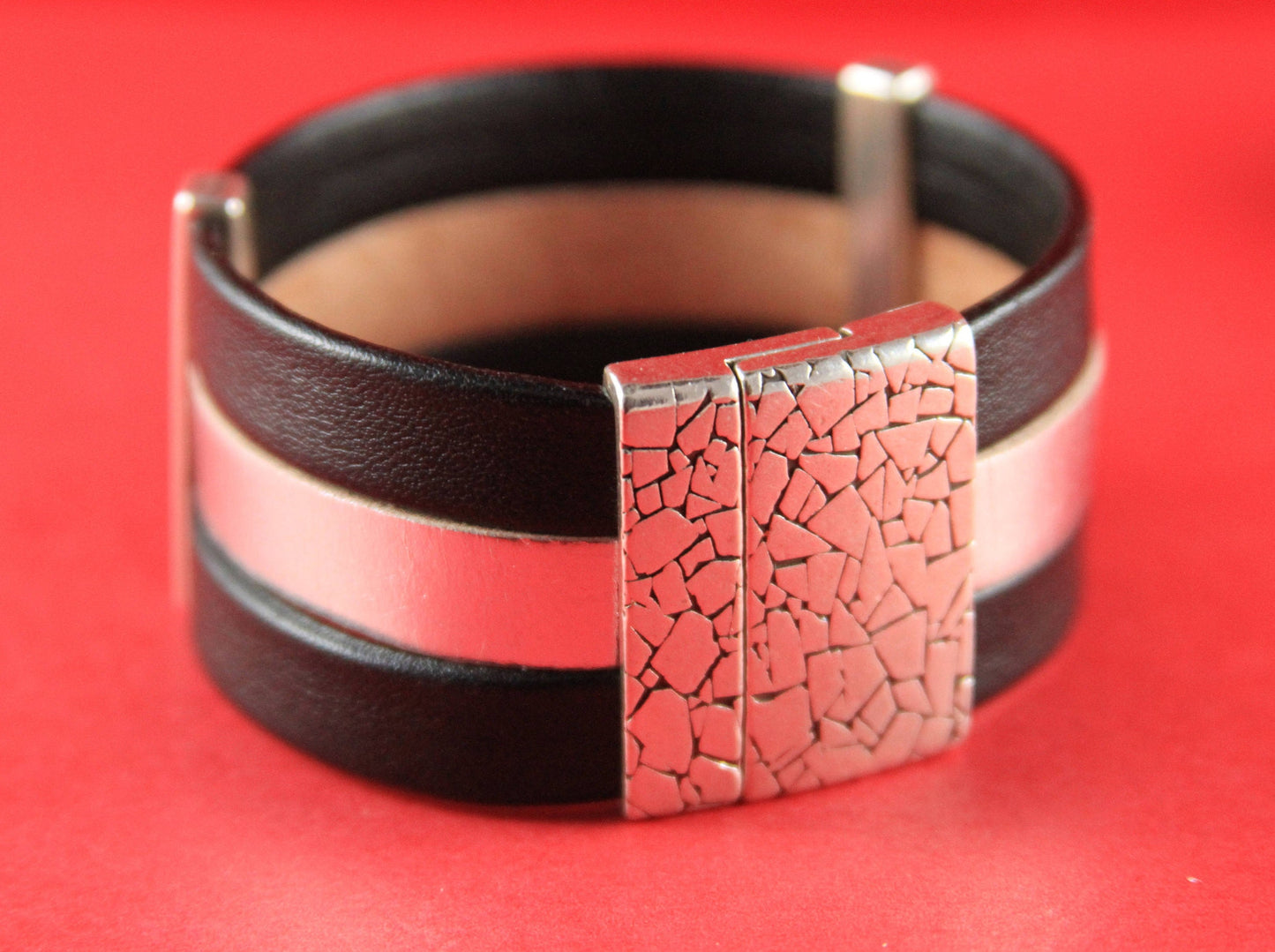 FC0083>>MADE in EUROPE flat cord hammered magnetic clasp, 30mm flat cord clasp, large magnetic clasp (TM30X3KR) qty1