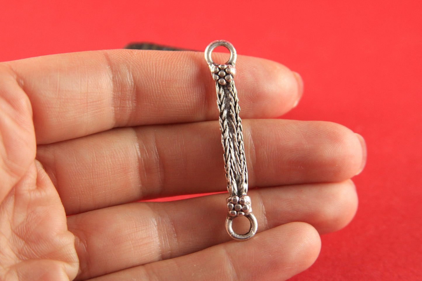 C0050>>MADE in EUROPE zamak stick connector with 2 loop makers, connector for 3mm flat leather cord, engraved stick connector (X2824AS) Qty1