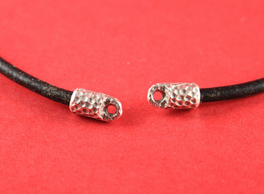 6/6 MADE IN EUROPE 4 cord end caps, 4mm round leather cord ends, silver hammered cord ends, leather cord clasp, (X5858AS) Qty4