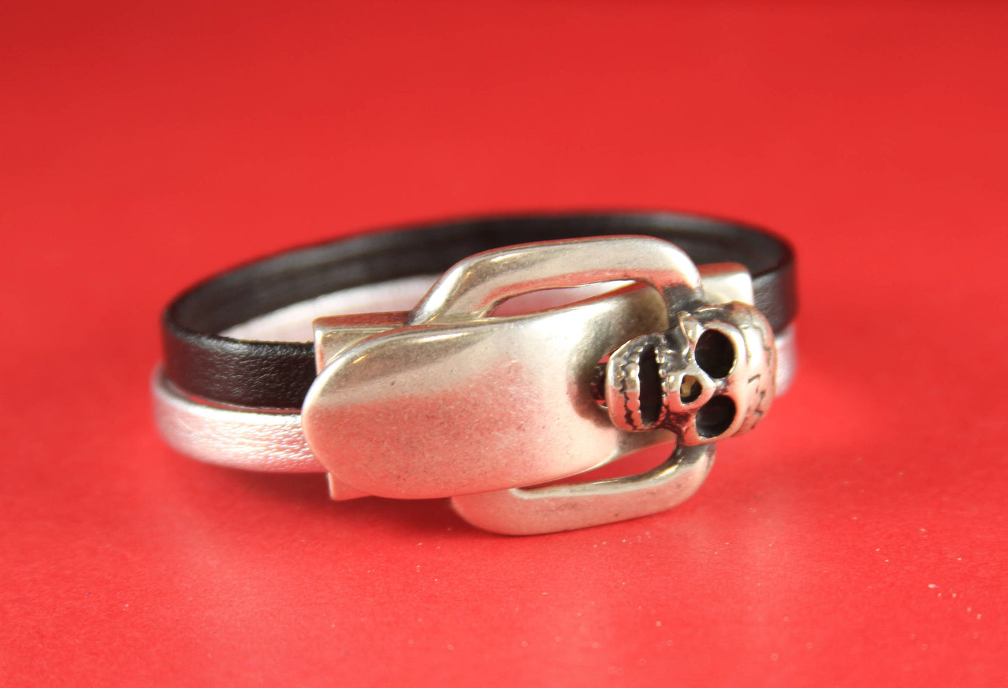 FC0032>>MADE in EUROPE zamak buckle clasp, 13mm cord skull buckle clasp , flat cord  skull clasp (76945/13) qty1
