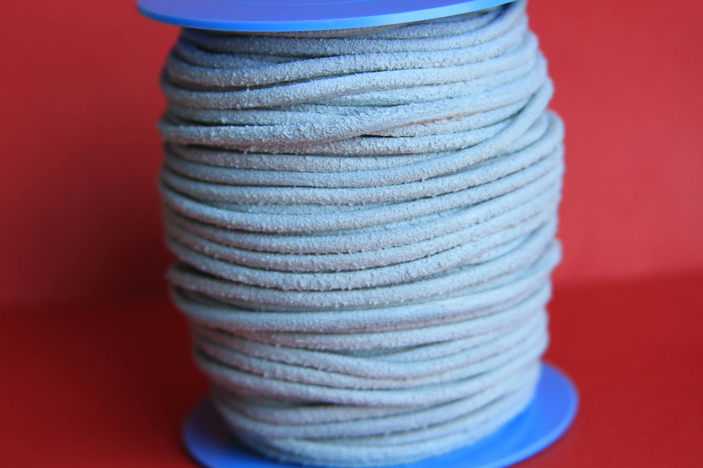 MADE in EUROPE 2 yards of suede cord, 3mm round suede cord (3crobla)