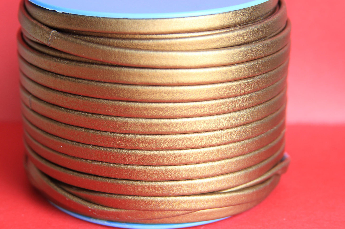 MADE in EUROPE 1 yard of 6mm flat leather cord, folded old gold 6mm leather cord, old gold 6mm leather cord (TD6mtorv)
