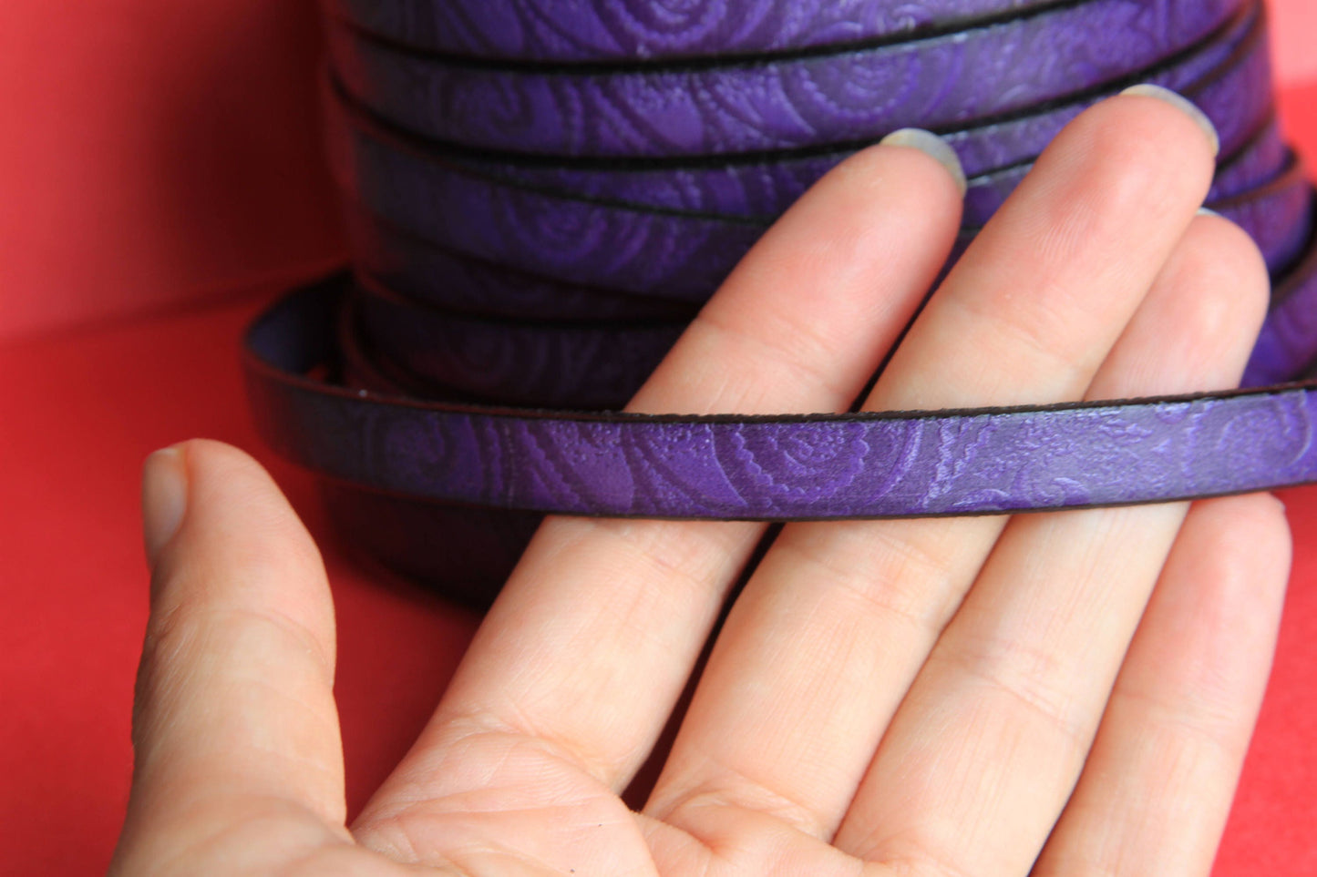 MADE in EUROPE 24" flat leather cord, embossed 10mm purple leather cord, engraved leather cord (503/10/06)