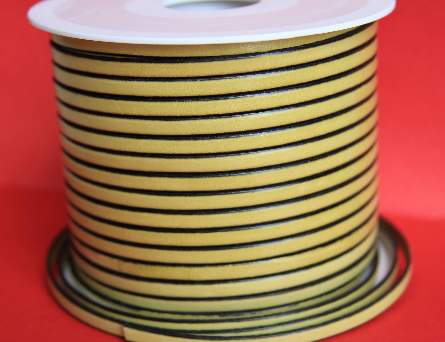 MADE in EUROPE 1 yard of 5mm flat leather cord, genuine leather 5mm strip, flat yellow leather cord (221/05/22)