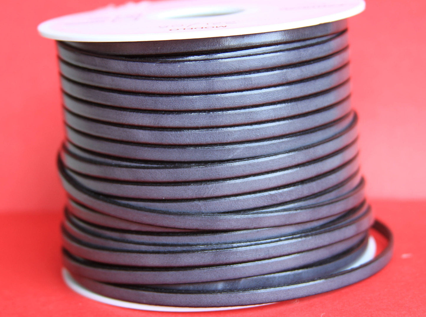 MADE in EUROPE 1 yard of 5mm flat leather cord, genuine leather 5mm strip, flat gray 5mm leather cord (221/05/40)