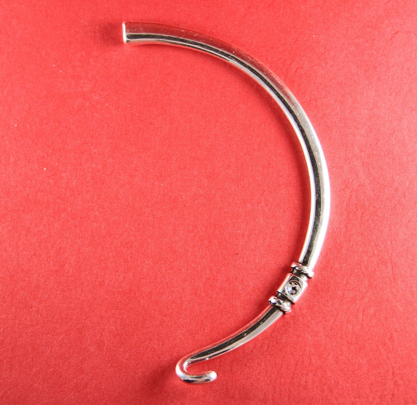 0138>>MADE in EUROPE zamak half necklace, silver half necklace with strass, metal half necklace (511604/11)