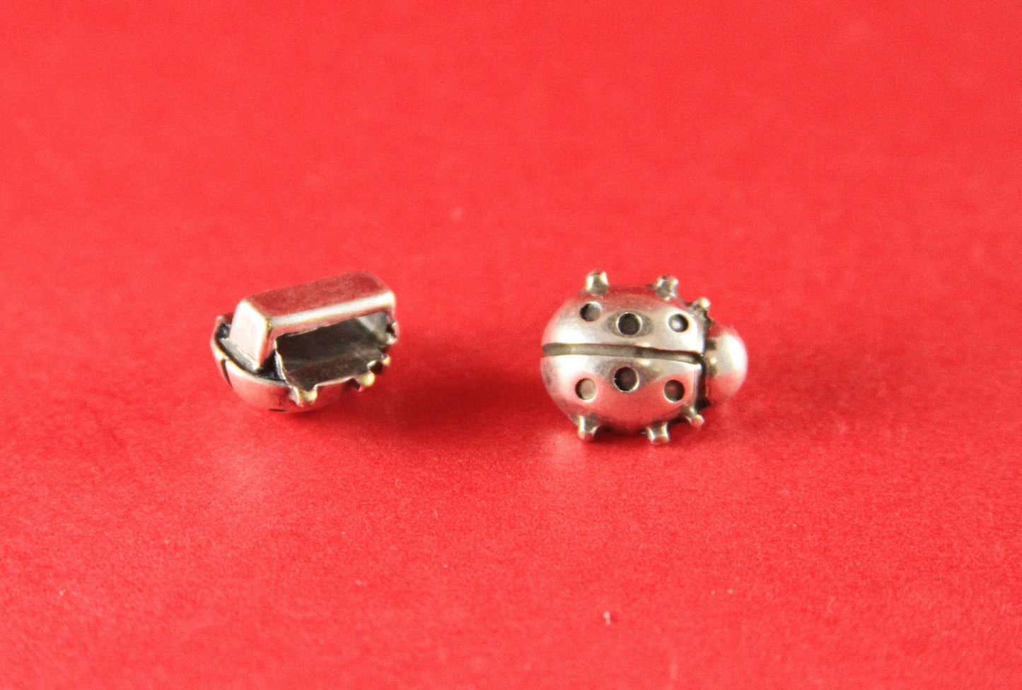 FS0157>>MADE in EUROPE 2 zamak ladybug sliders, ladybug slider, 10mm flat cord slider, 10mm flat cord ladybug slider qty2