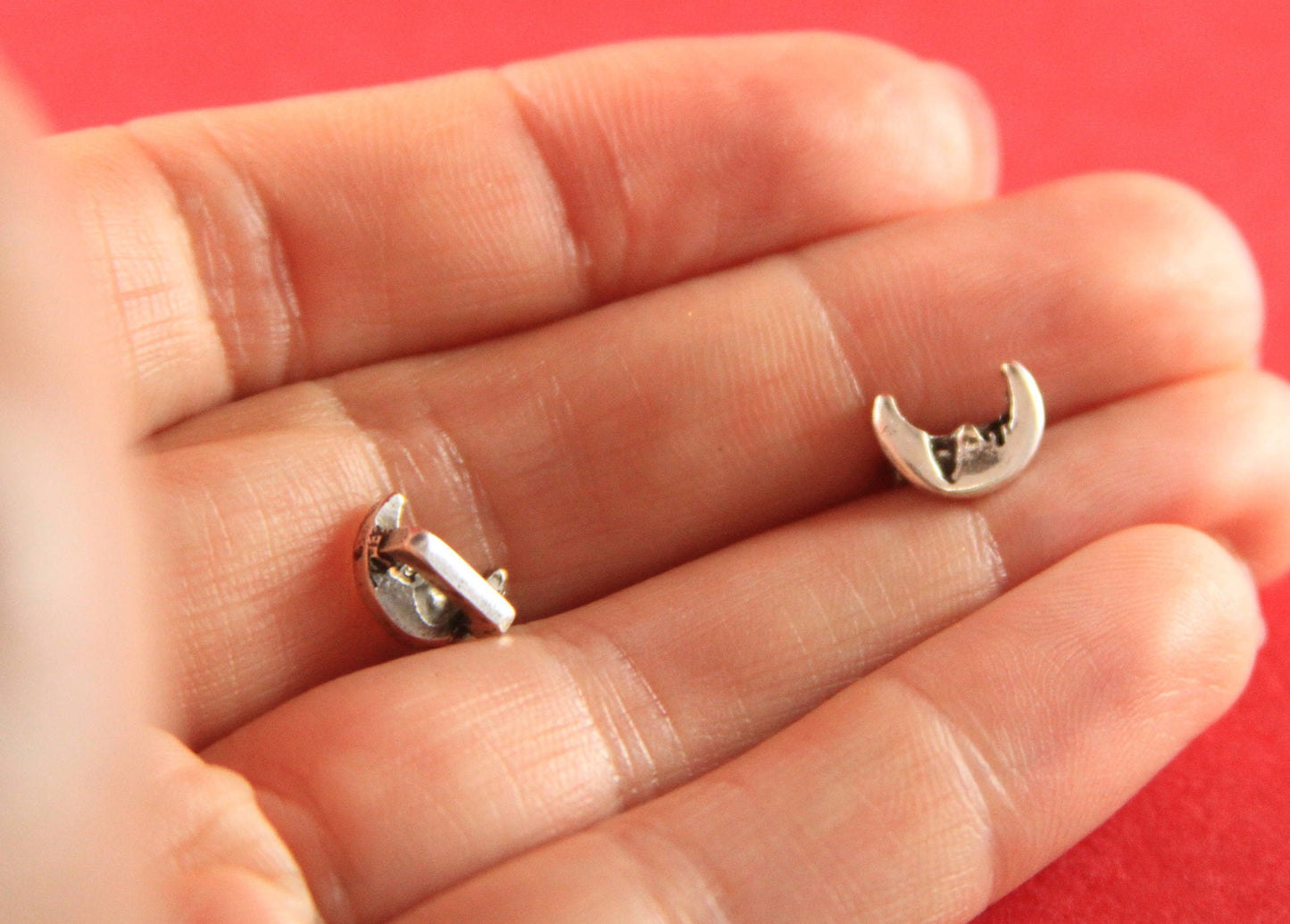FS0230>>MADE in EUROPE 3 zamak half moon sliders for 5mm flat cord, flat cord slider, zamak tiny moon sliders qty3