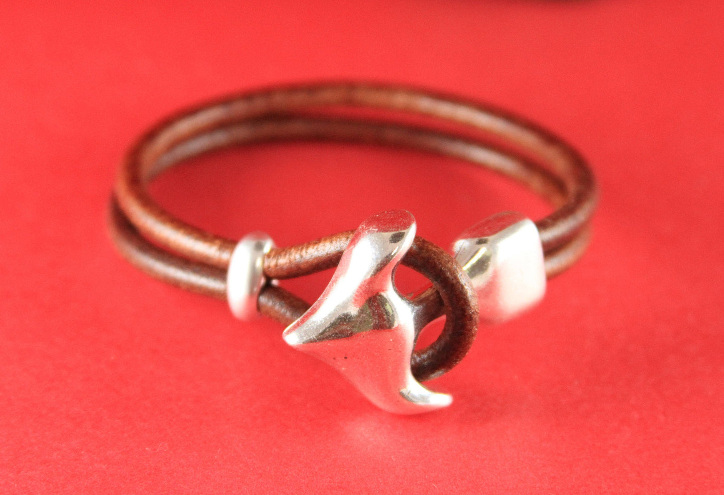 RC0052>>MADE IN EUROPE anchor hook clasp with strand separator, 5mm leather cord clasp, round leather cord clasp(95015) Qty1set