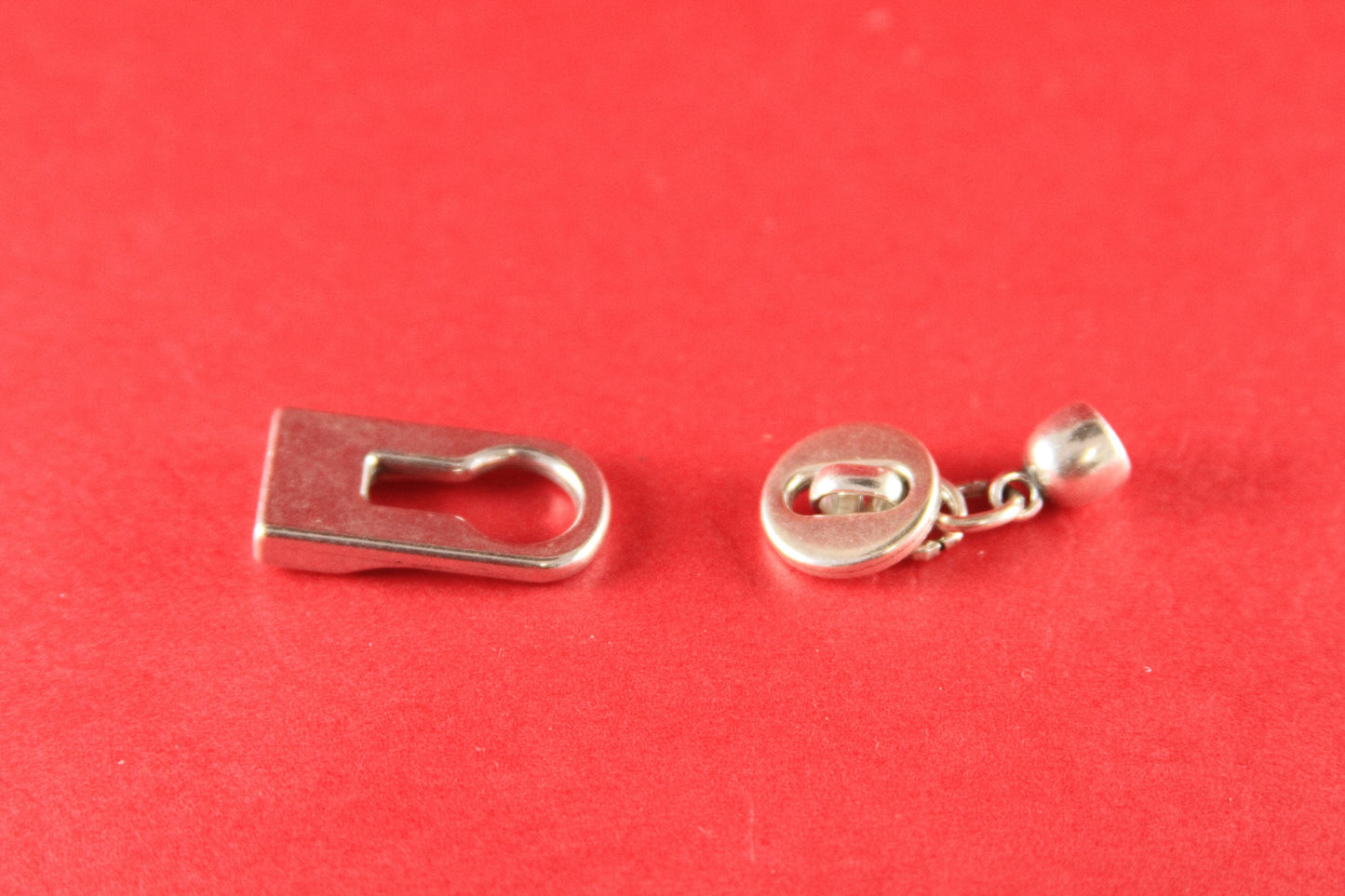 RC0153>>MADE in EUROPE zamak toggle clasp, 2mm round cord toggle clasp , silver toggle clasp, two parts round cord clasp (77805/05) Qty1