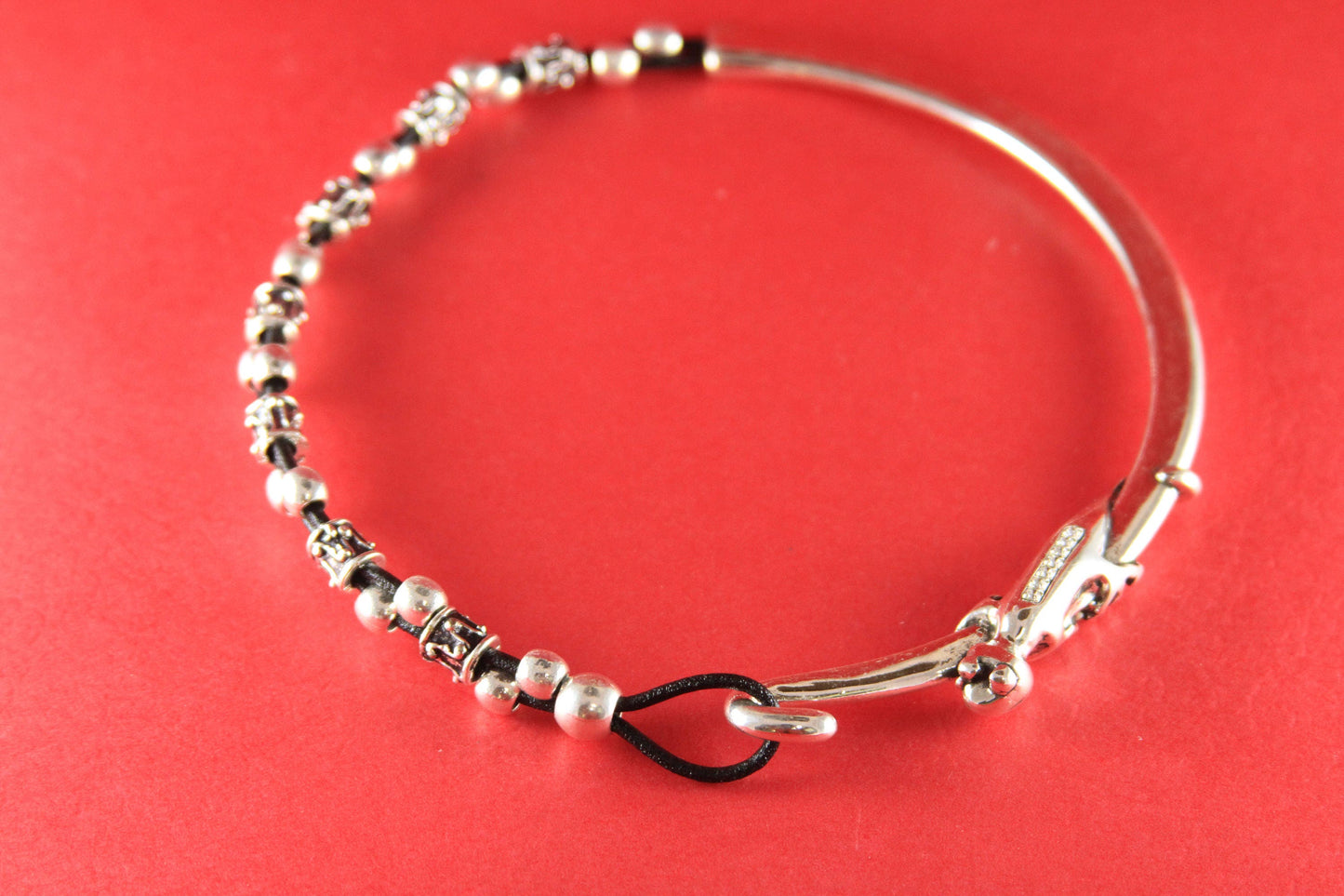 0137>>MADE in EUROPE zamak half necklace with Swarovski strass lizard, silver half necklace with strass and gecko, (95117)