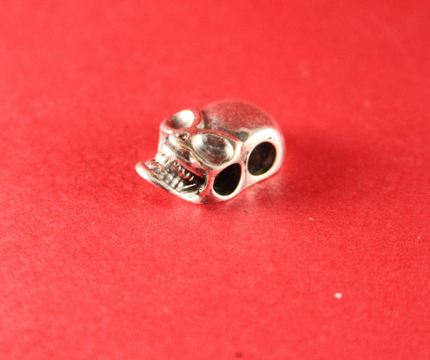 RS0126>>MADE in EUROPE 2 zamak loop makers, 5mm cord loop maker skull end, round cord skull end (24397)Qty2
