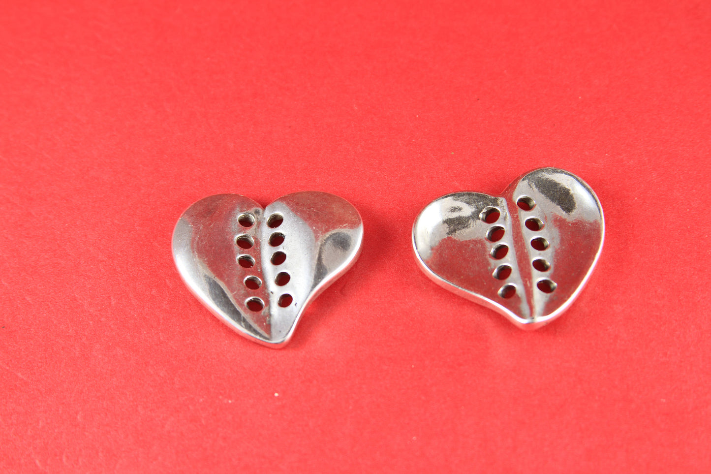 C0104>>MADE in EUROPE zamak heart connector, silver heart slider, stitched heart connector Qty1