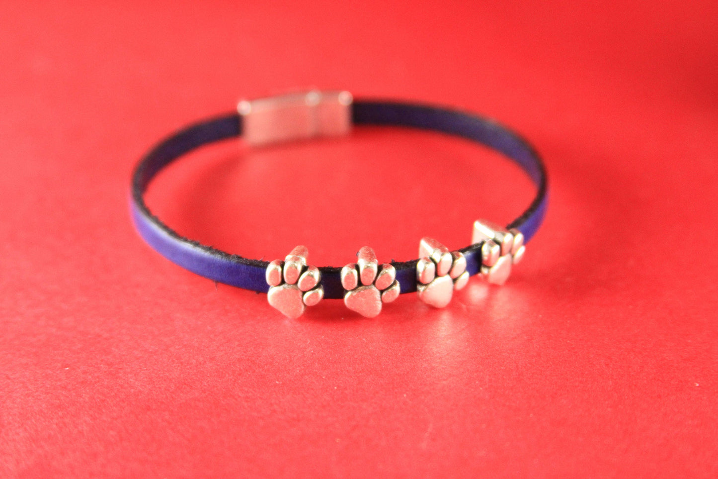 FS0026>>MADE in EUROPE 4 zamak paw print sliders for 5mm flat cord, flat 5mm cord slider, zamak paw sliders qty4