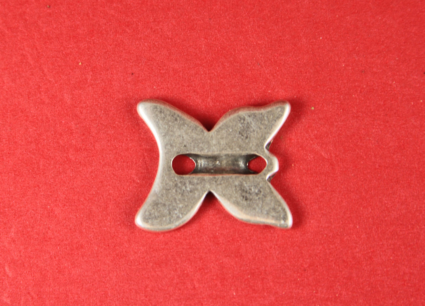 0/1 MADE in EUROPE 2 zamak butterfly sliders, silver butterfly charm (78124/03) qty2