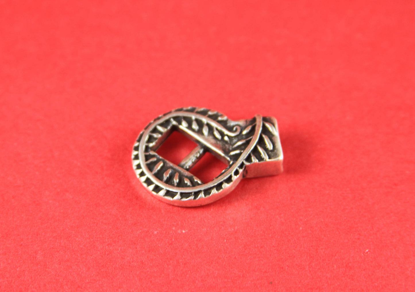 FC0266>>MADE in EUROPE zamak engraved buckle clasp, flat zamak buckle clasp, flat cord clasp, 6mm flat cord clasp, (78803/06) Qty1