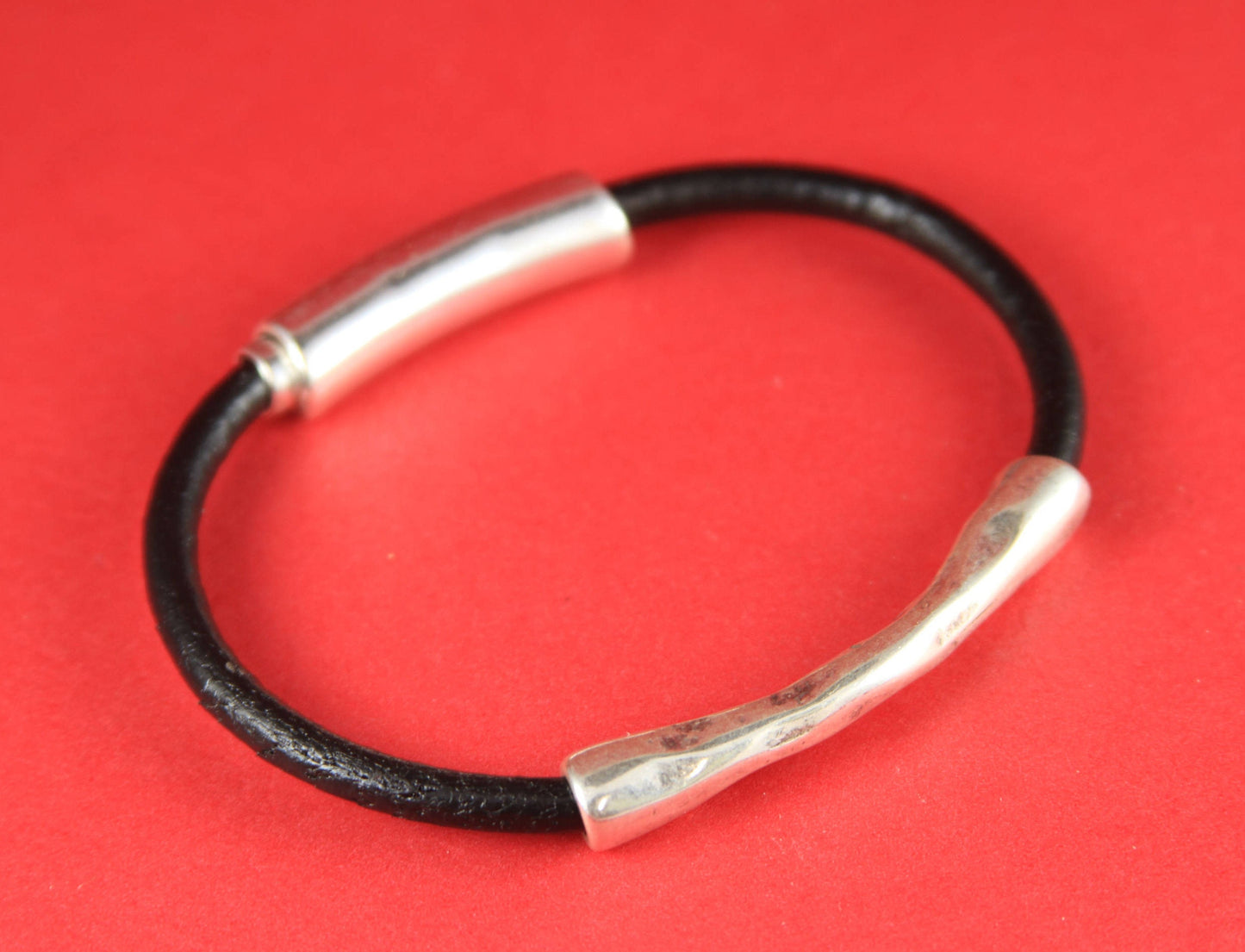 RS0021>>MADE in EUROPE zamak hammered tube-connector , 5mm hole zamak connector, round cord hammered tube connector (77660/05) qty1