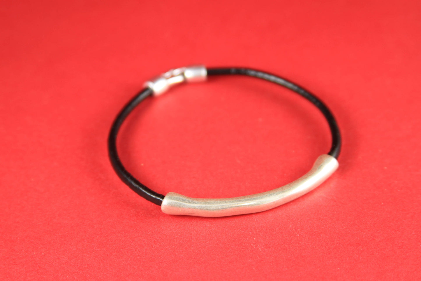 RS0083>>MADE IN EUROPE  zamak tube  connector, hammered zamak tube, round cord connector , 3mm leather cord connector( 77660/03)Qty1