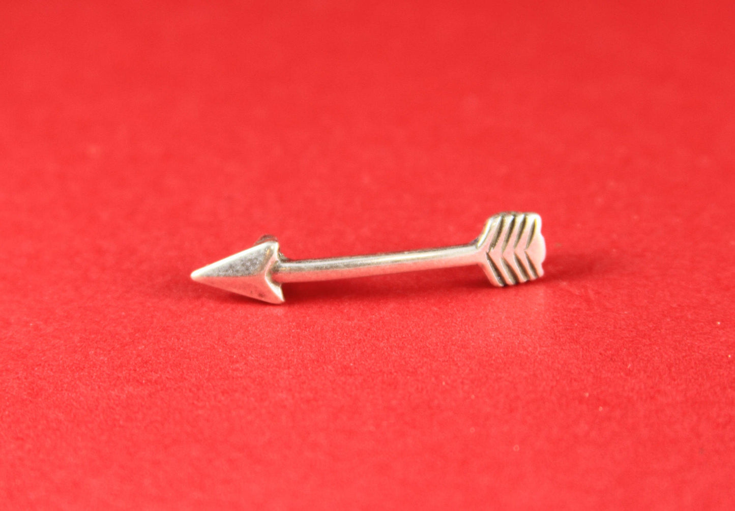 RS0084>>MADE IN EUROPE 2  zamak arrow sliders, round cord slider , 3mm leather cord arrow slider Qty2