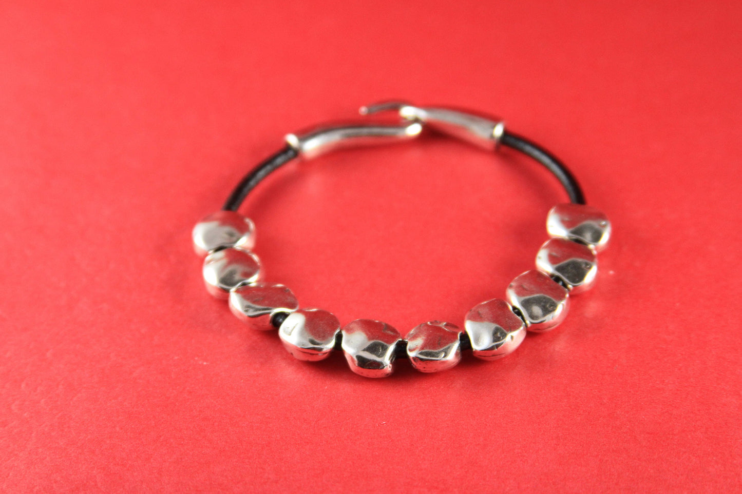 RS0166>>MADE IN EUROPE 4 irregular beads, flat hammered zamak sliders, 3mm cord sliders, (Ablz163s) Qty4