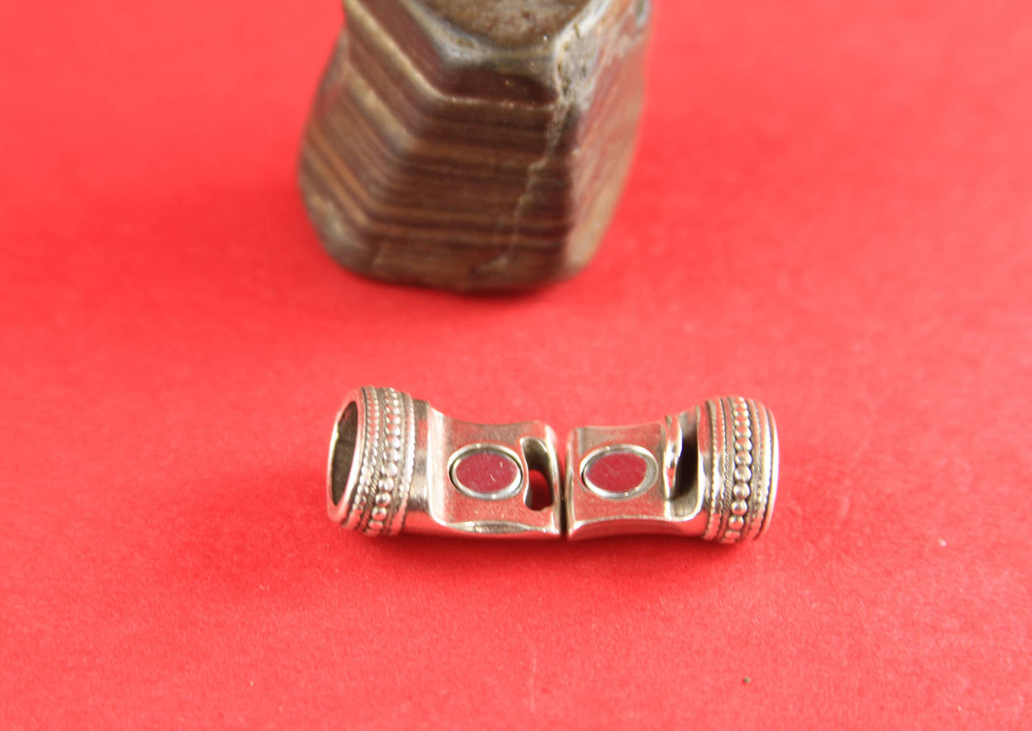 LC0014>>MADE in EUROPE zamak clasp for licorice cord, zamak clasp,  10x6mm  clasp Qty1