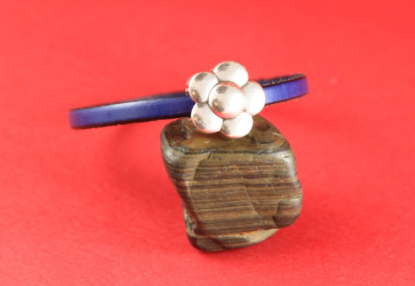 FC0124>>MADE IN EUROPE zamak flower clasp, flat cord clasp, zamak daisy clasp, flat cord flower magnetic clasp Qty1