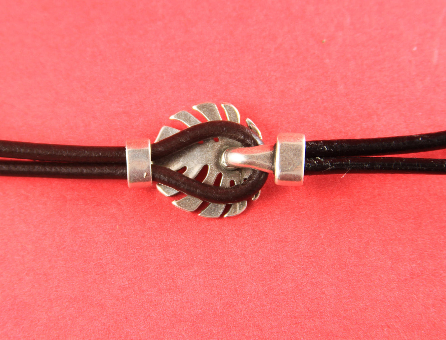 RC0045>>MADE in EUROPE zamak palm leaf clasp with slider, 3mm round cord clasp, silver leaf hook clasp (CRPs) Qty1