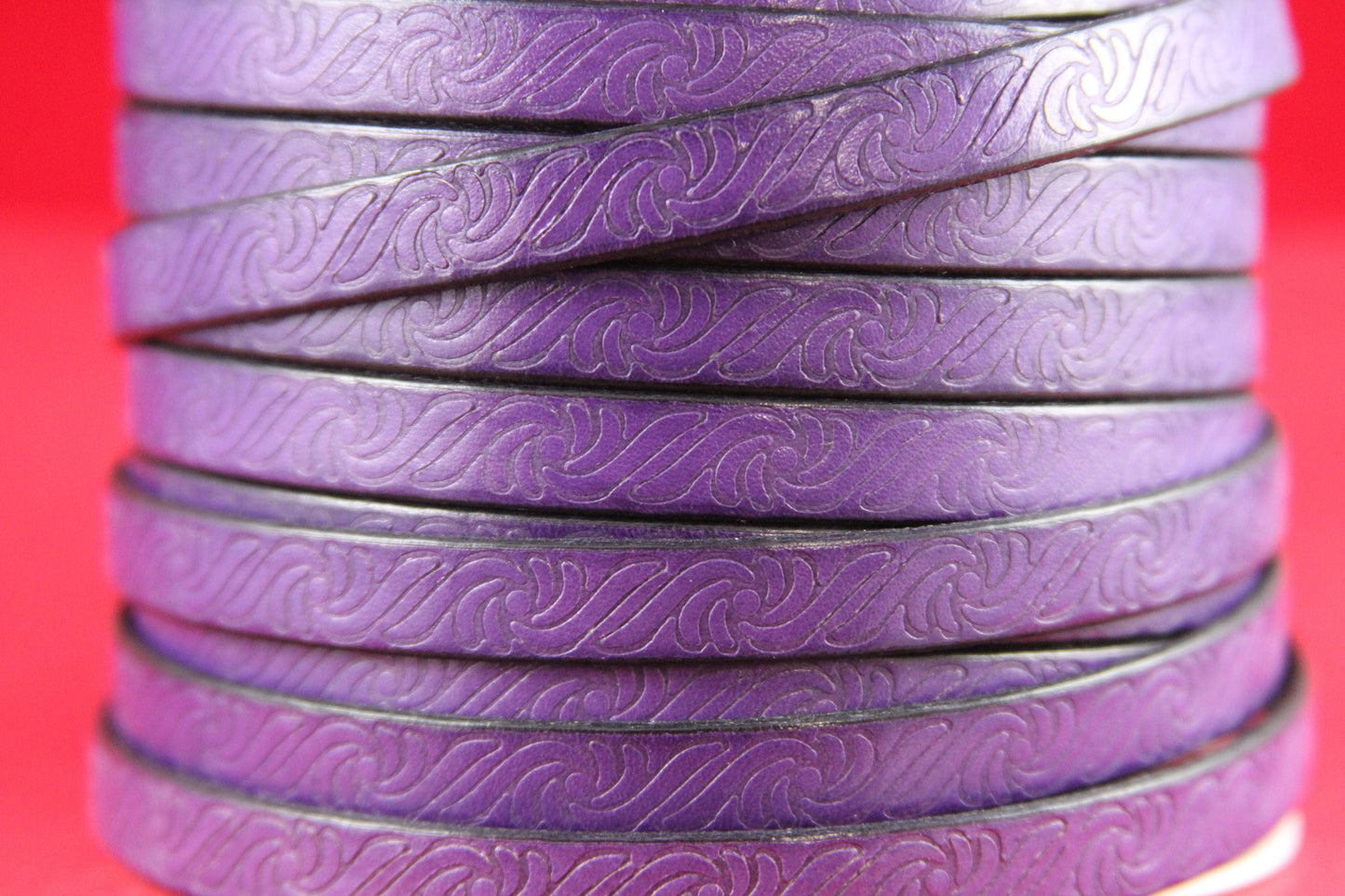 MADE in EUROPE 24" flat leather cord, 10mm purple leather cord, 10mm embossed leather cord (499/10/06)