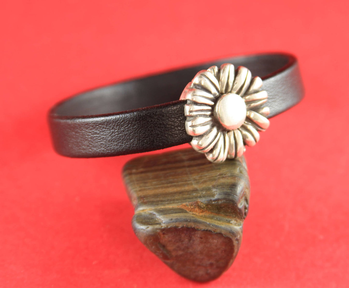 FC0260>>MADE in EUROPE zamak flower clasp, zamak daisy clasp for flat cord, 10mm flat cord clasp  qty1