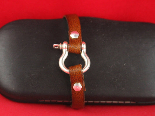 FC0155>>MADE in EUROPE zamak horseshoe shape clasp for 10mm flat cord, D-ring zamak clasp (TMN1S) Qty1