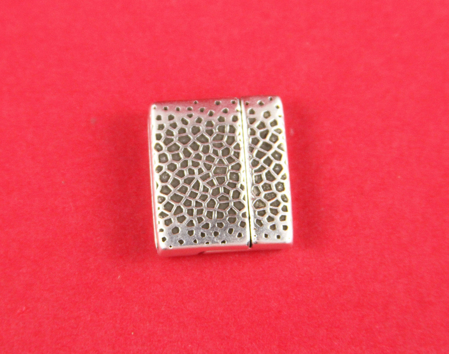 FC0081>>MADE in EUROPE zamak clasp,20mm flat cord embossed clasp, 20mm flat clasp, silver clasp,Qty1