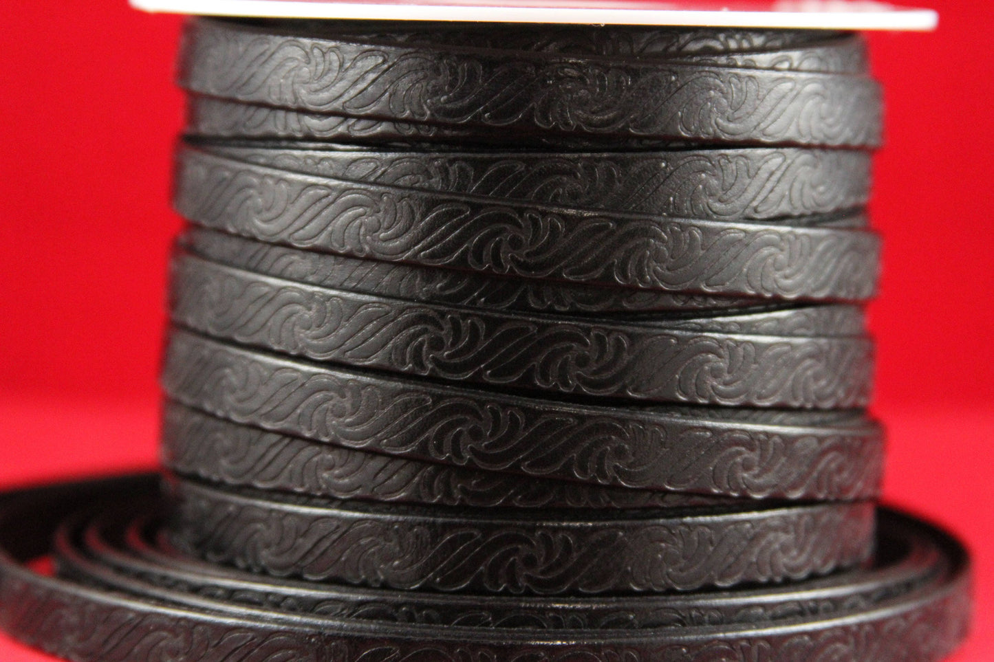 MADE in EUROPE 24" flat leather cord, 10mm embossed leather cord, black 10mm embossed leather cord (499/10/01)