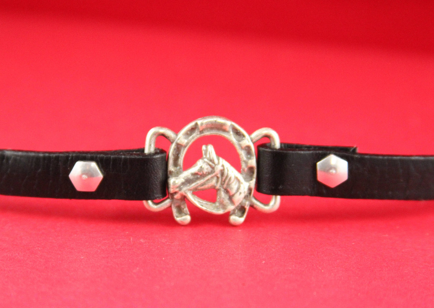 C0132>>MADE in EUROPE zamak silver connector, bracelet horse component, horse connector (7296s) qty1
