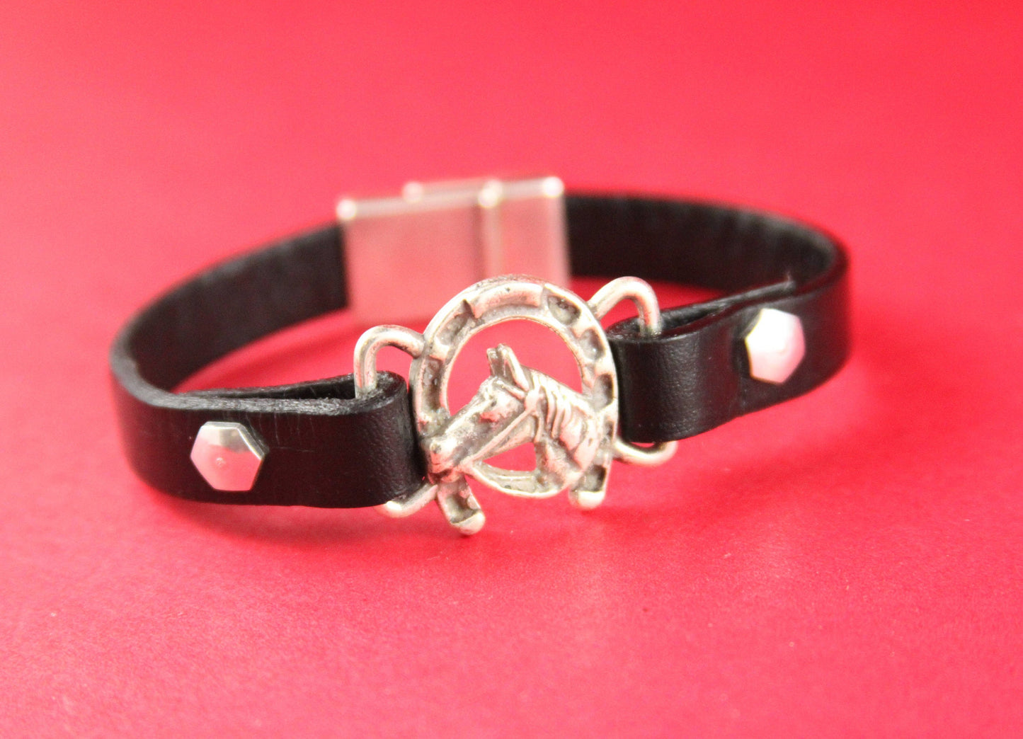 C0132>>MADE in EUROPE zamak silver connector, bracelet horse component, horse connector (7296s) qty1