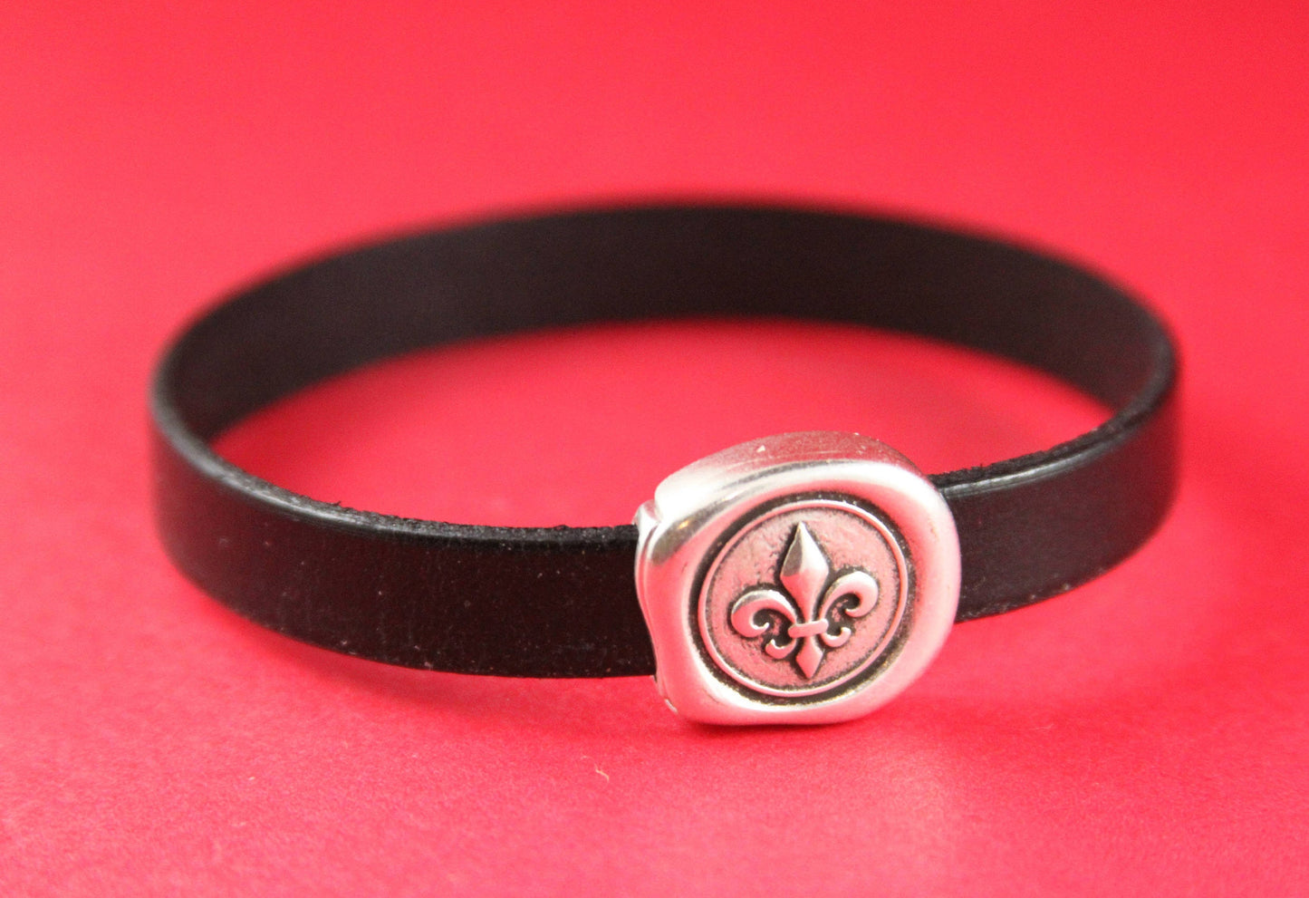 FC0125>>MADE in EUROPE Zamak fleur de lis clasp, 10mm flat cord clasp, flat leather cord clasp Qty1