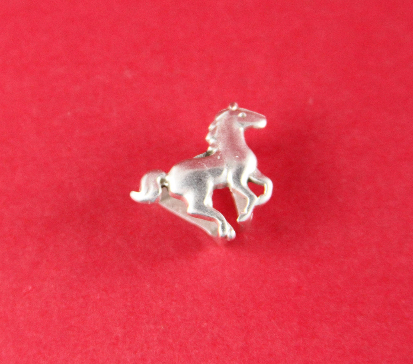 LS0072>>MADE IN EUROPE 2 zamak  horse sliders, zamak horse bead, licorice cord slider Qty2