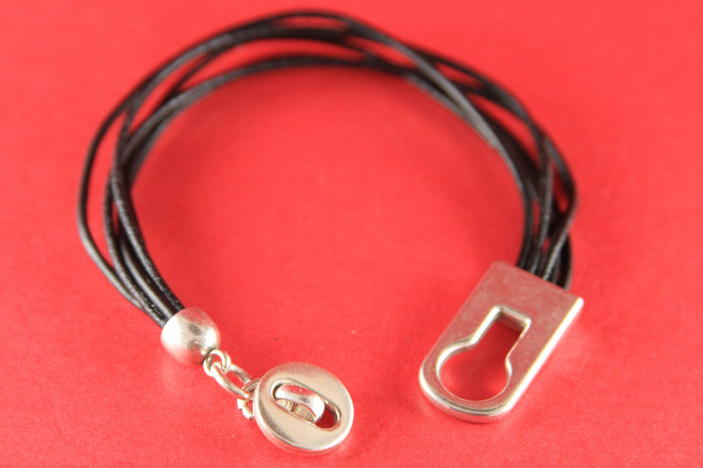 RC0153>>MADE in EUROPE zamak toggle clasp, 2mm round cord toggle clasp , silver toggle clasp, two parts round cord clasp (77805/05) Qty1