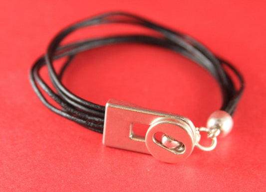 RC0153>>MADE in EUROPE zamak toggle clasp, 2mm round cord toggle clasp , silver toggle clasp, two parts round cord clasp (77805/05) Qty1