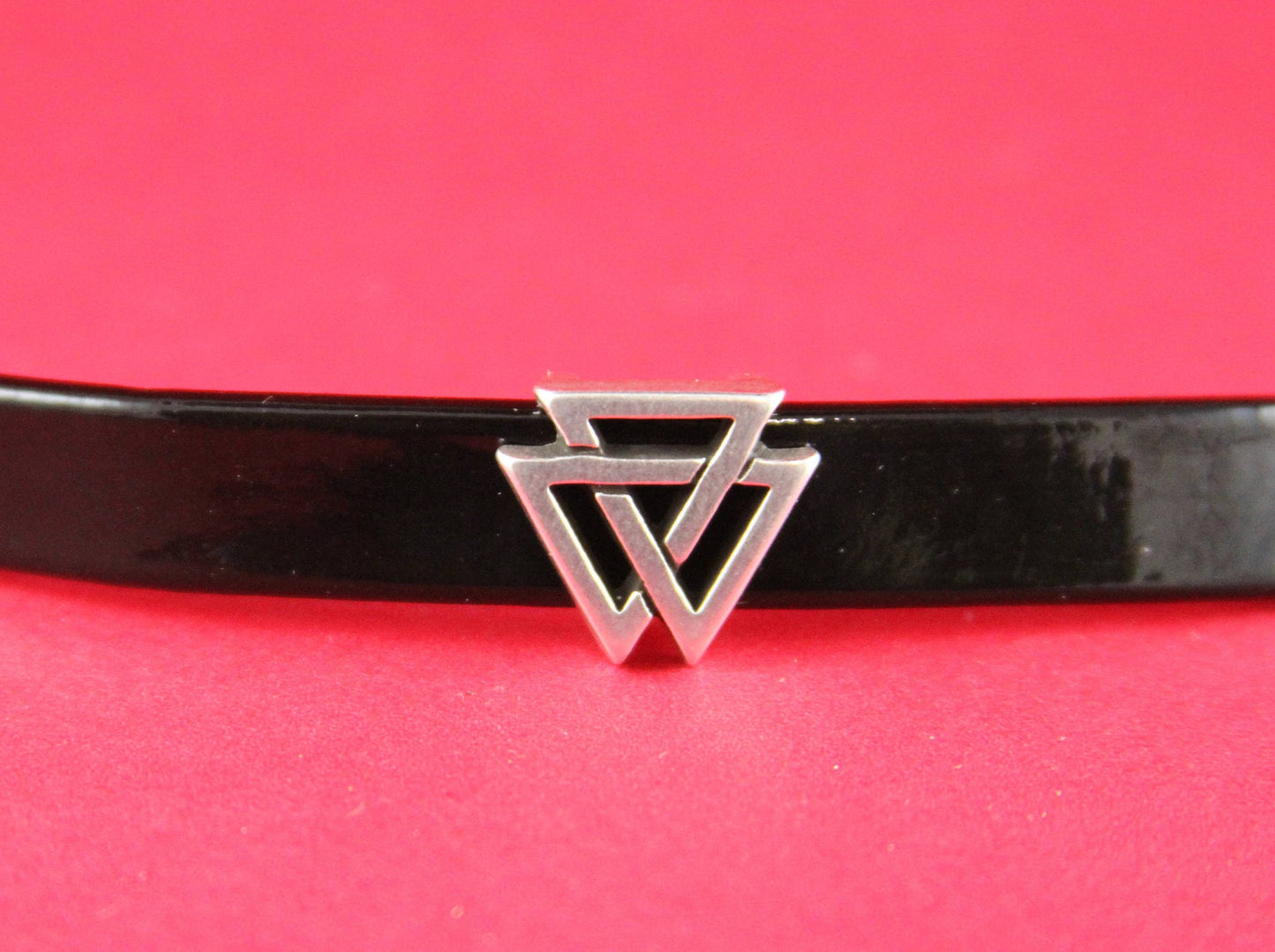FS0177>>MADE IN EUROPE 2 zamak triangle sliders, flat cord slider, 10mm flat cord sliders, silver triangle sliders Qty2