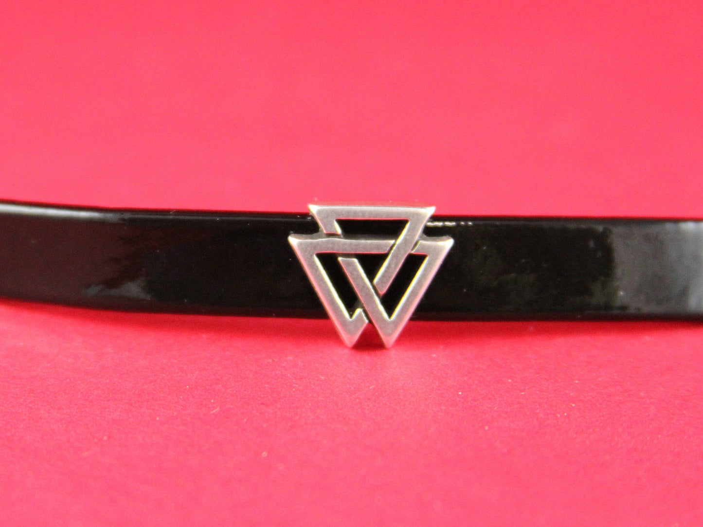 FS0177>>MADE IN EUROPE 2 zamak triangle sliders, flat cord slider, 10mm flat cord sliders, silver triangle sliders Qty2