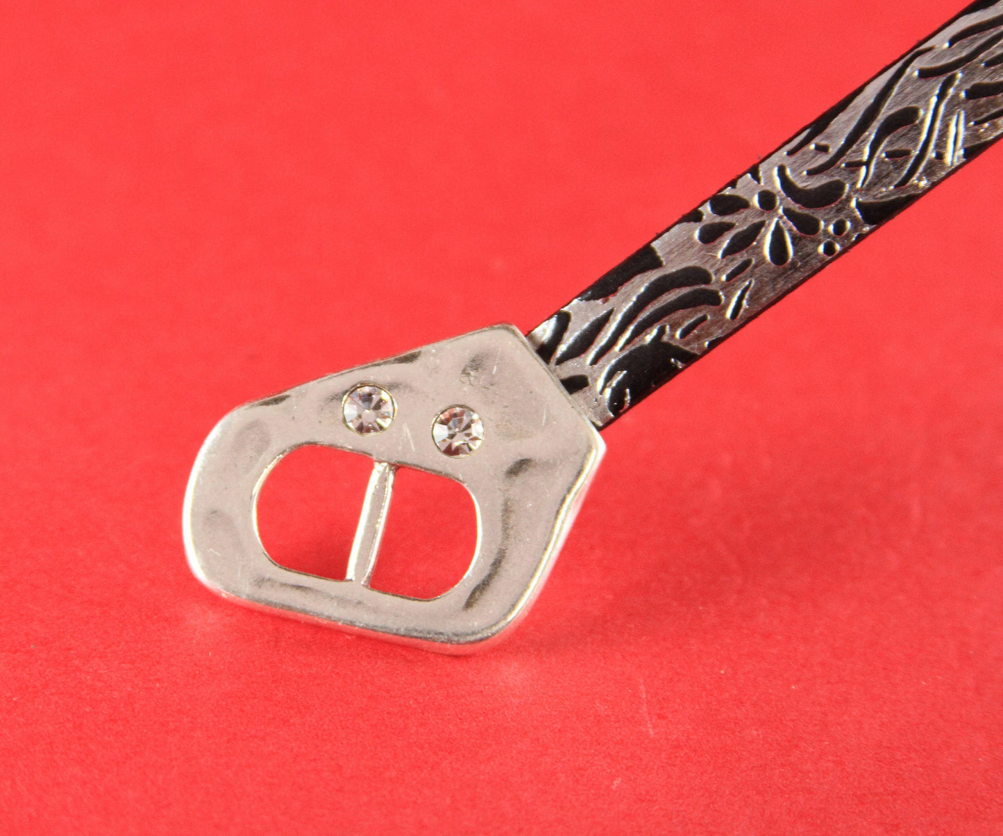 FC0118>>MADE in EUROPE zamak buckle clasp with Swarovski crystal, 10mm flat cord slider clasp, hammered buckle clasp (94899z2) qty1
